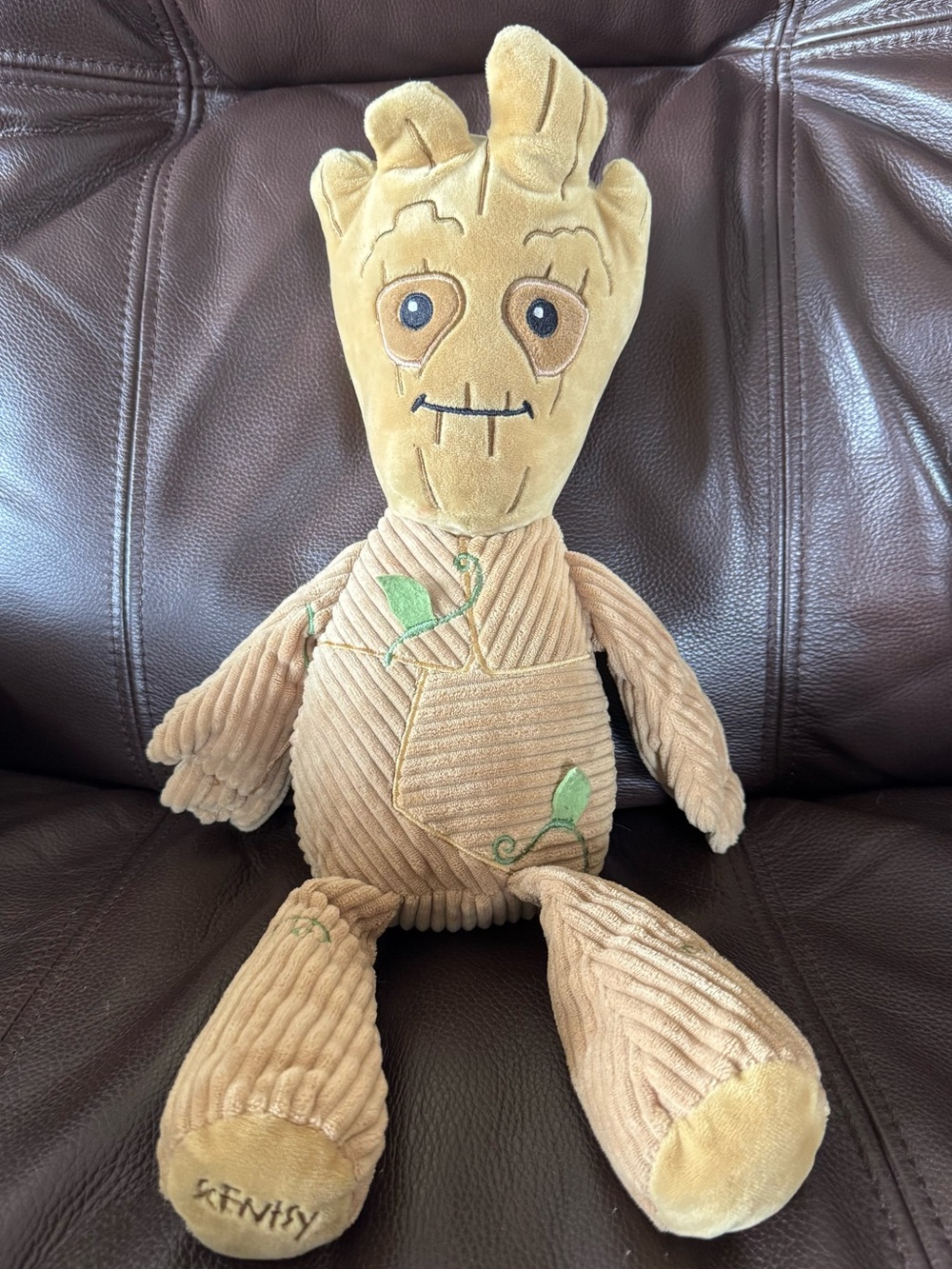 Scentsy Buddy Marvel Groot with Scent Pack
